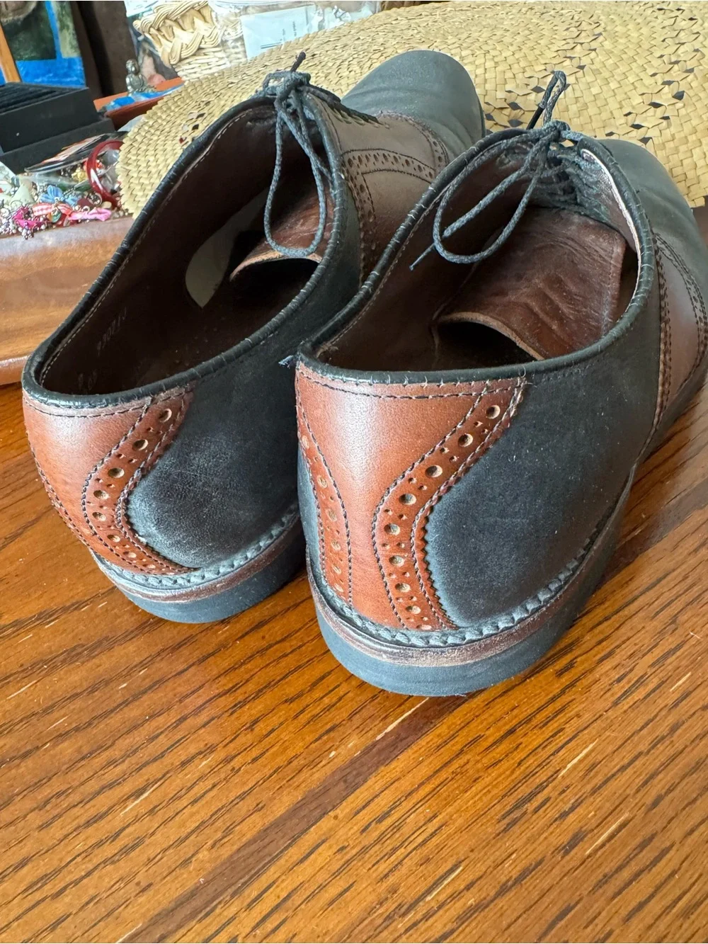 L.L. Bean Two-toned Brown Black Leather Suede Saddle Oxford Shoe Men’s 9 D USA